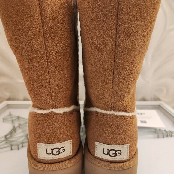 UGG " Classic Short Spill Seam" Boots. NIB. Size 5 - Picture 8 of 12